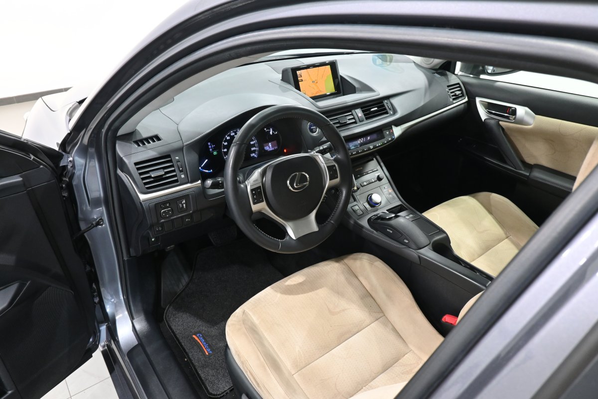 Foto Lexus CT 9