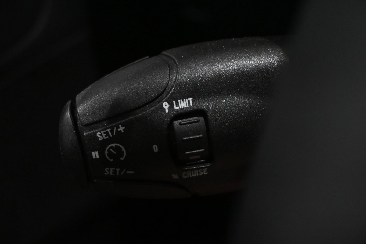 Foto Peugeot 208 24