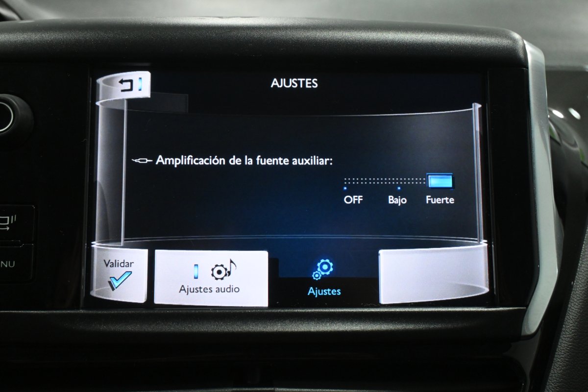 Foto Peugeot 208 17