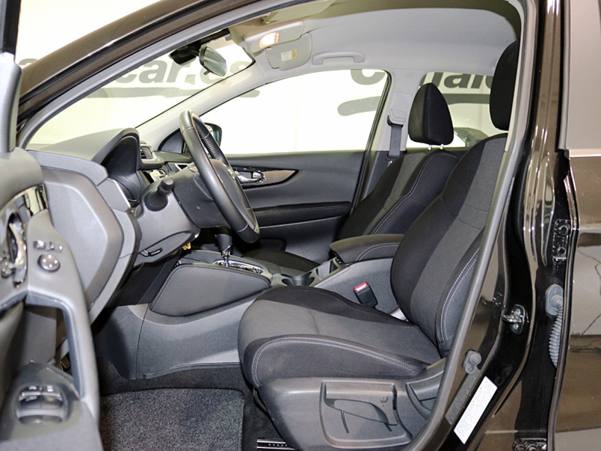 Foto Nissan Qashqai 14