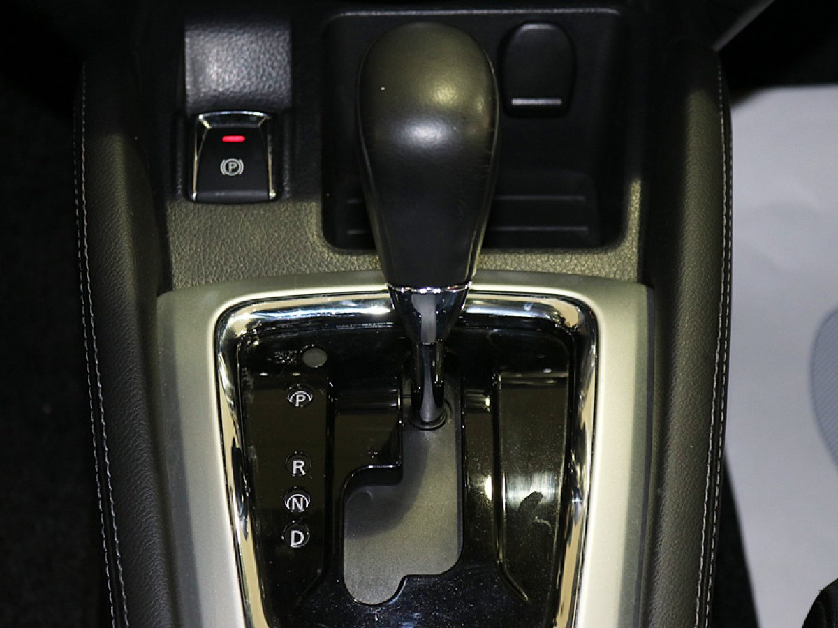 Foto Nissan Qashqai 18