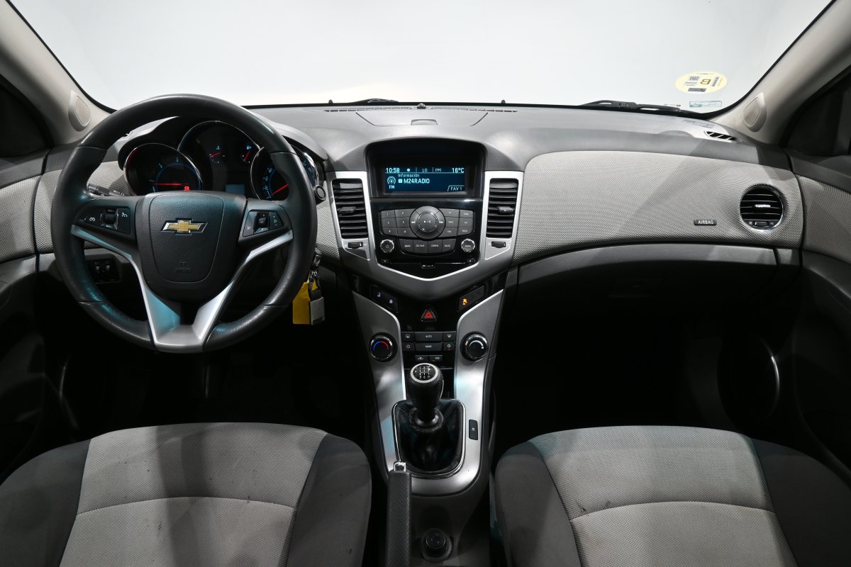 Foto Chevrolet Cruze 17