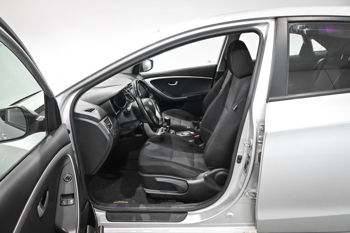Foto Hyundai i30 10