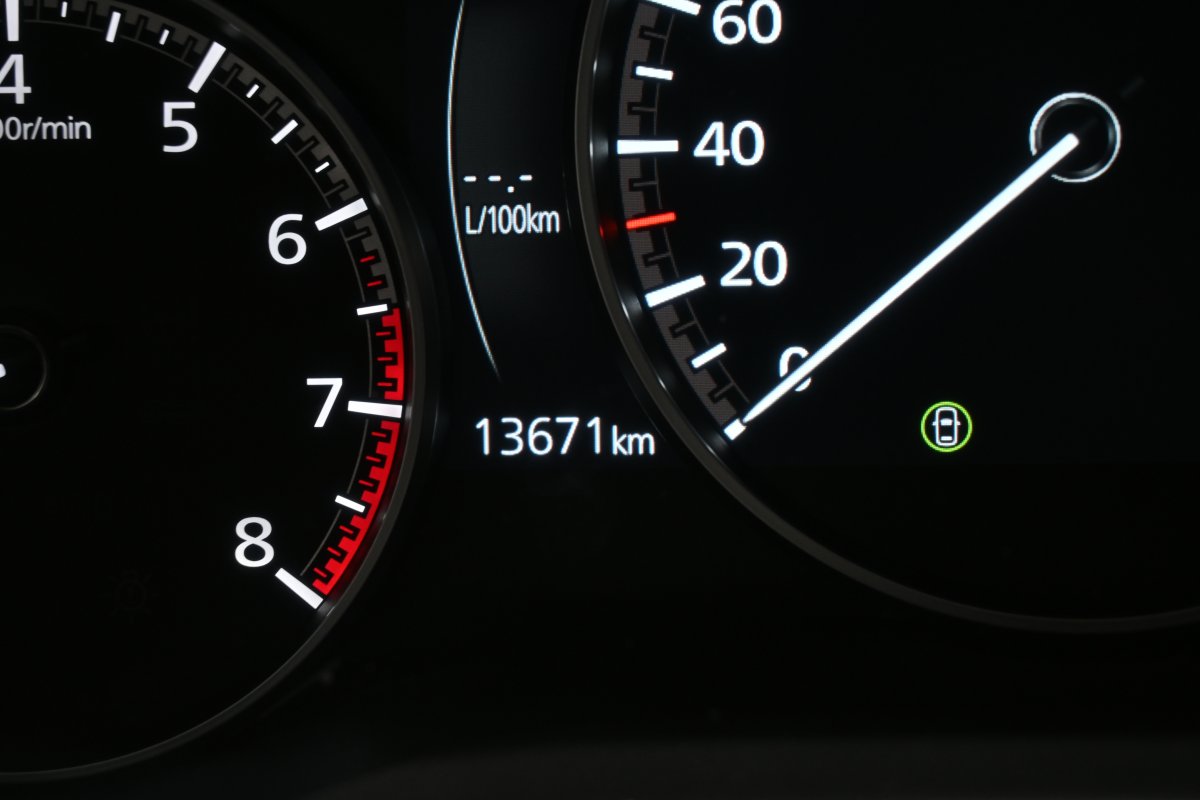Foto Mazda CX-30 13
