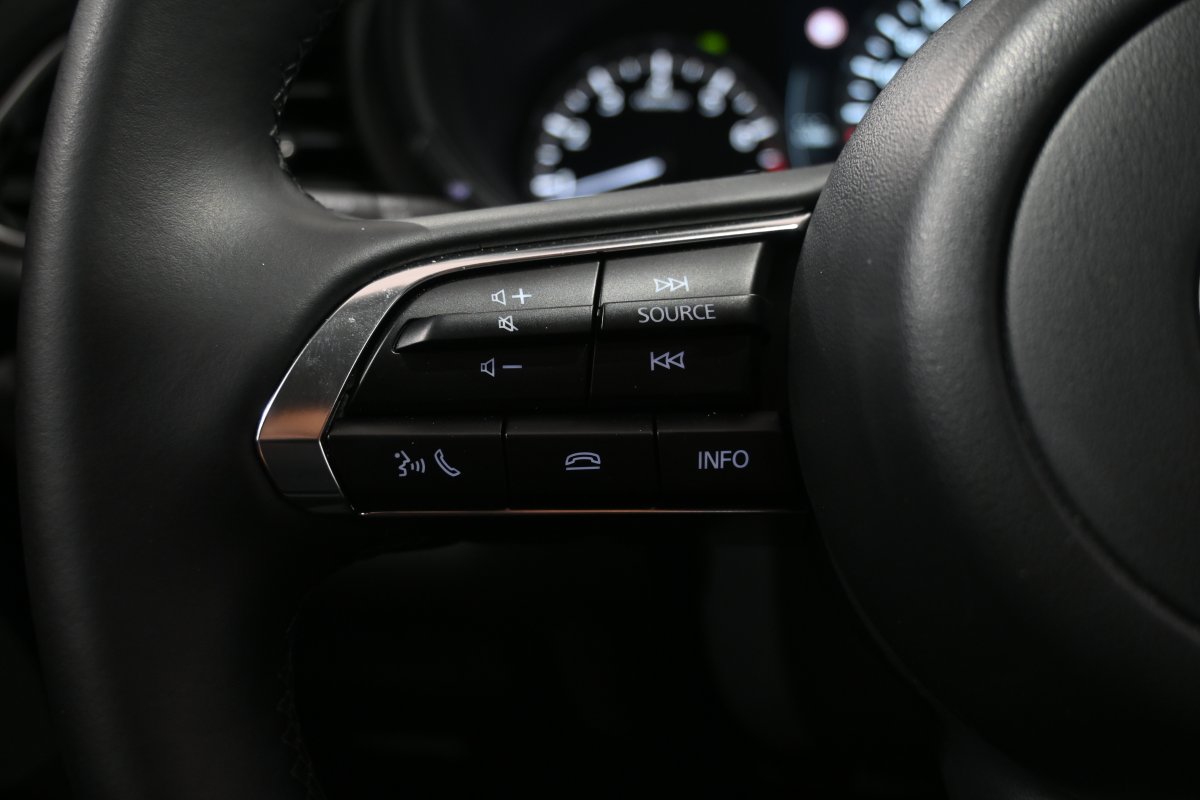 Foto Mazda CX-30 21