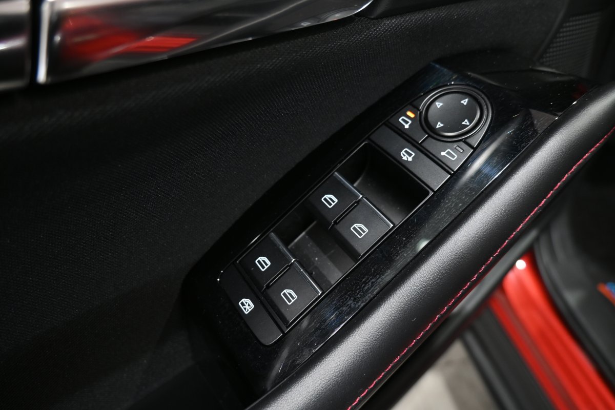 Foto Mazda CX-30 26