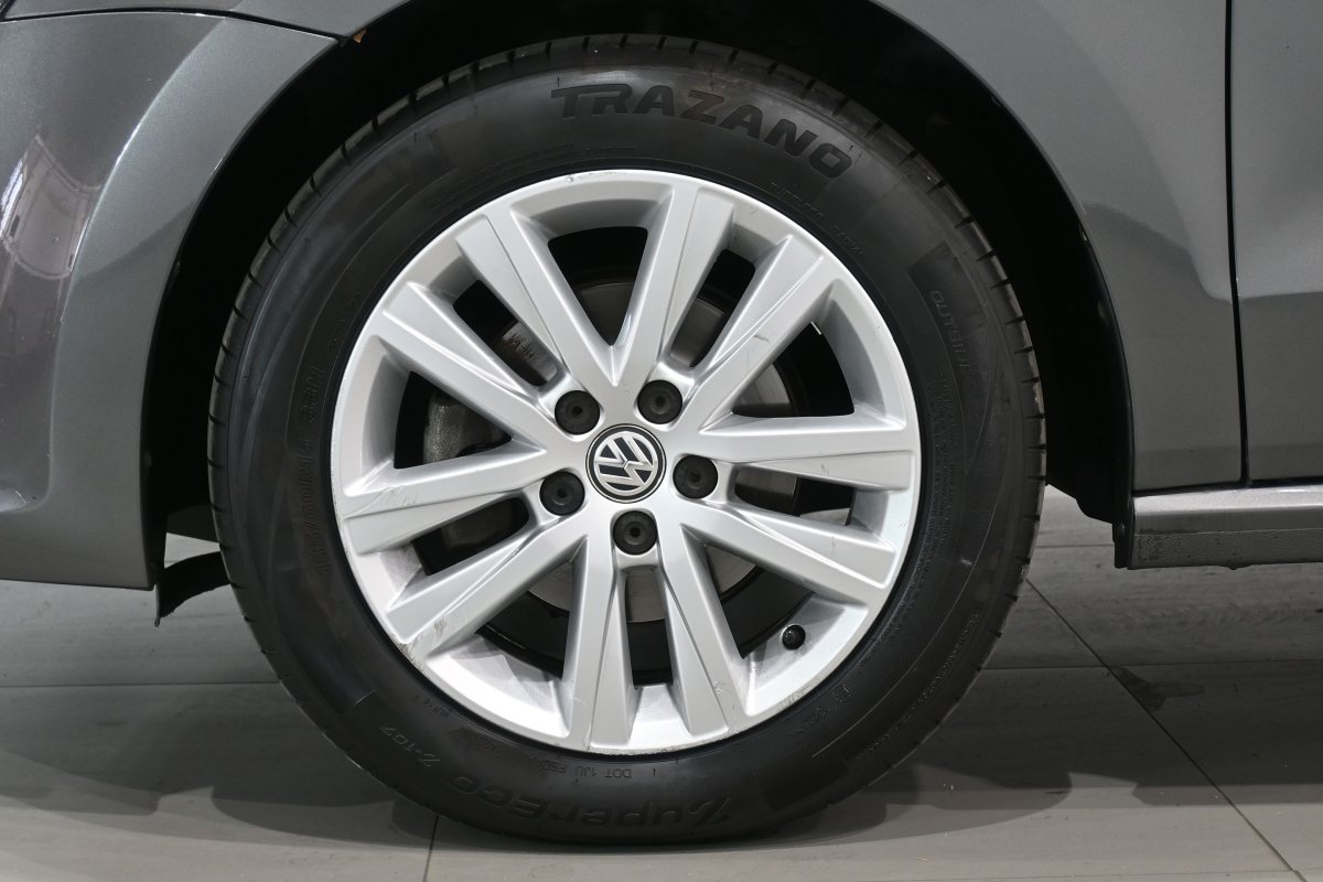 Foto Volkswagen Polo 24