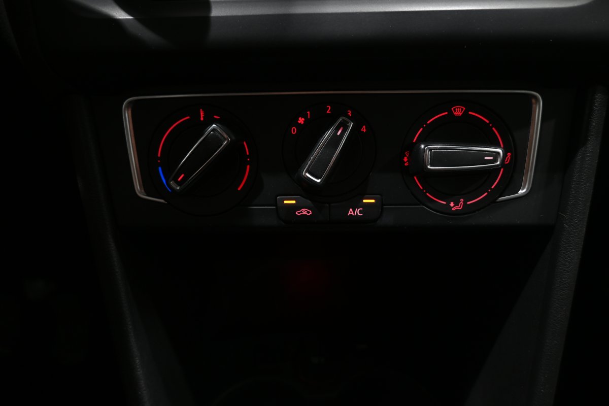 Foto Volkswagen Polo 16