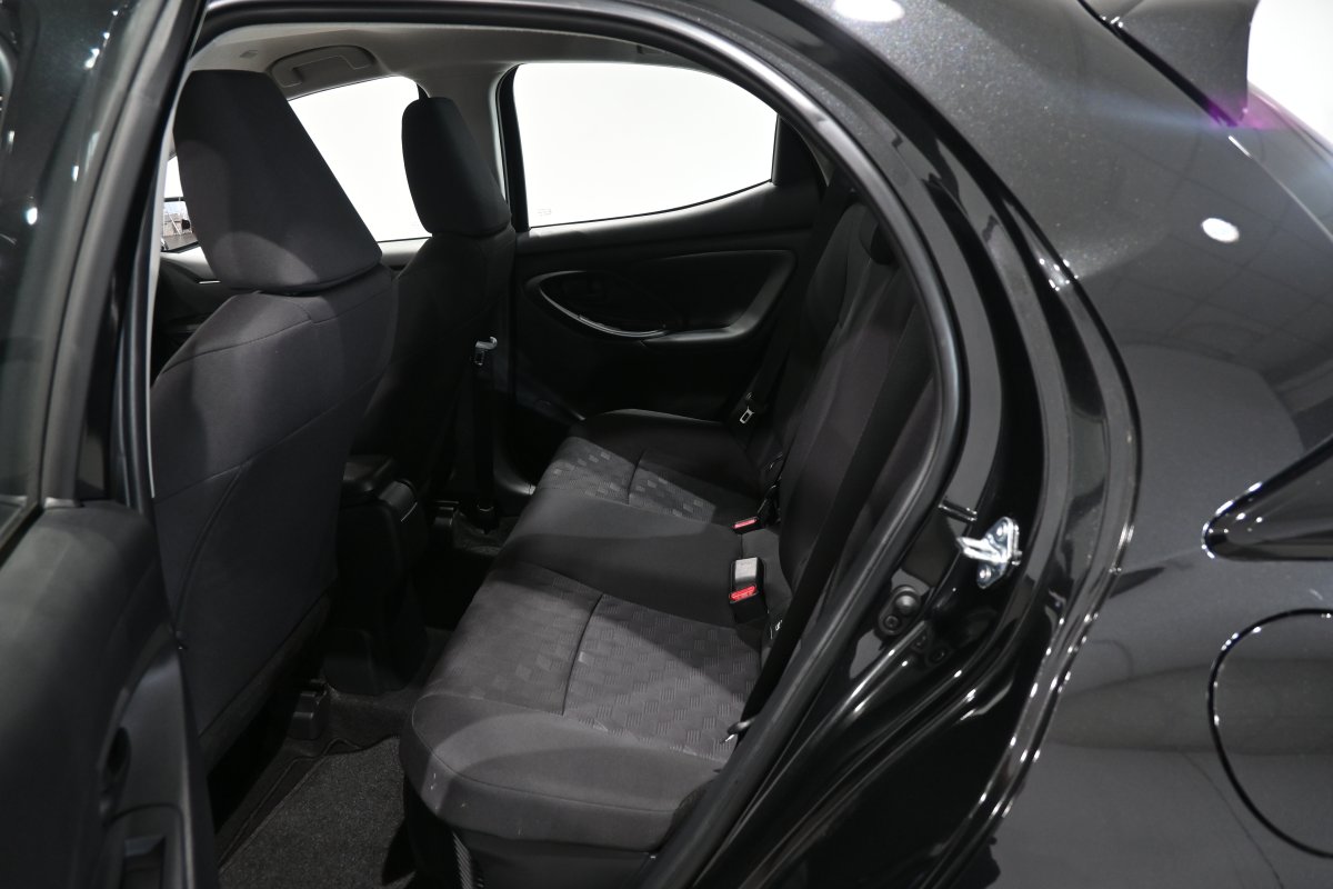 Foto Toyota Yaris 12