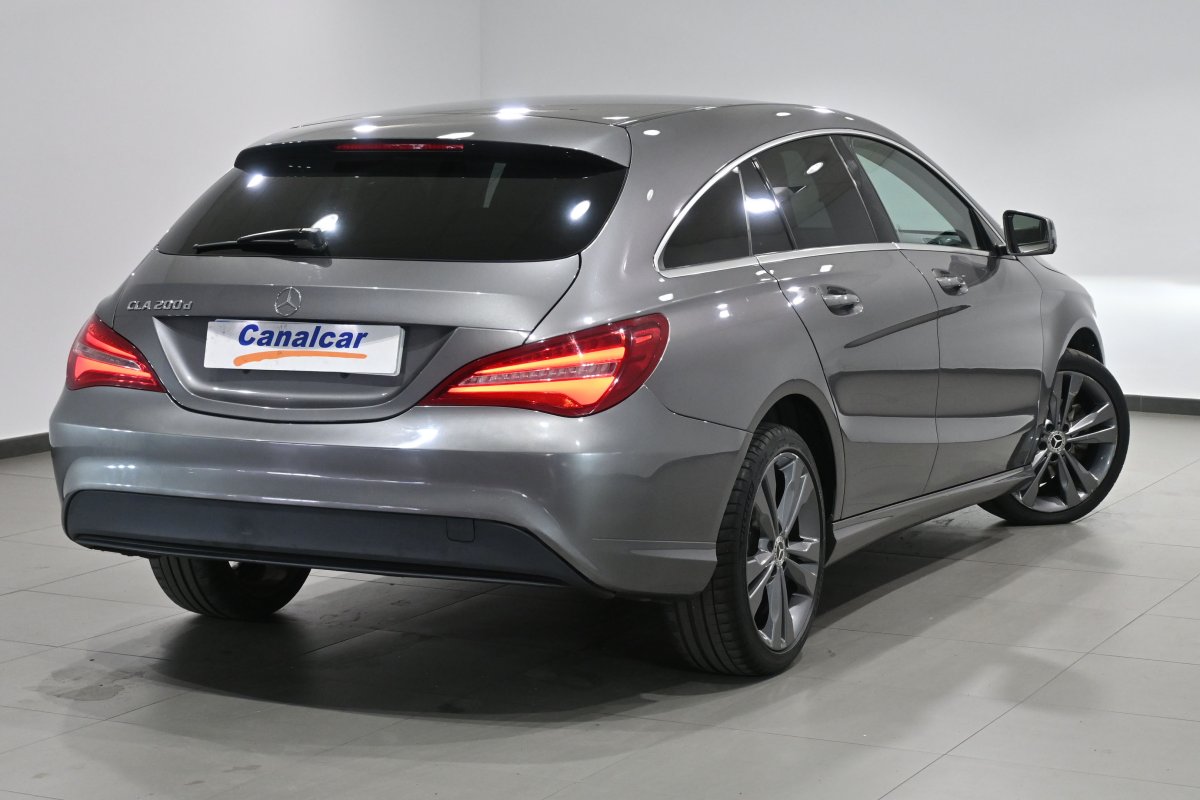 Foto Mercedes-Benz Clase 4