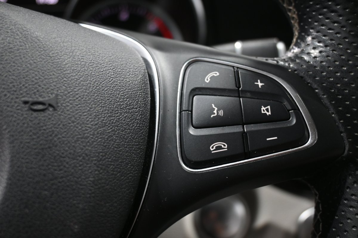 Foto Mercedes-Benz Clase 20