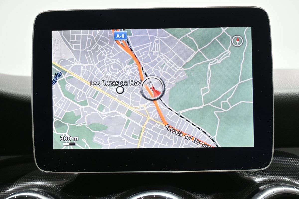 Foto Mercedes-Benz Clase 14