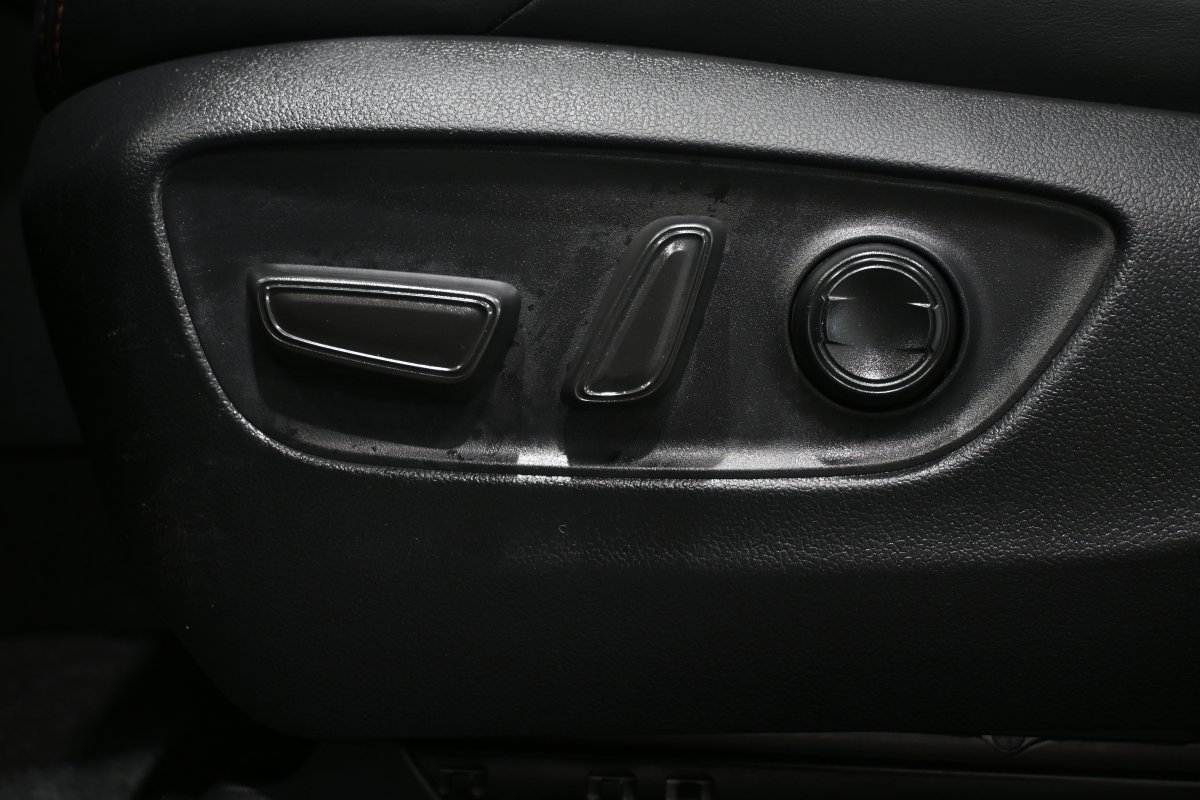 Foto Toyota RAV-4 28