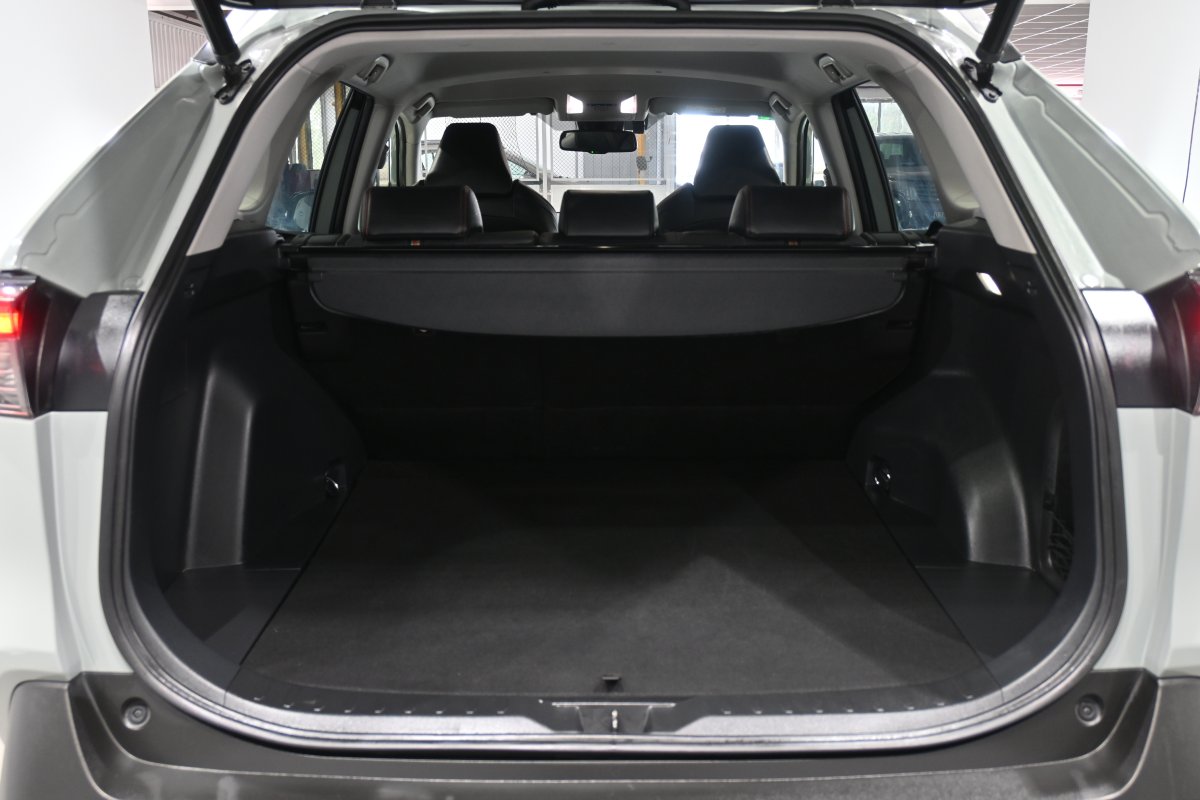 Foto Toyota RAV-4 8