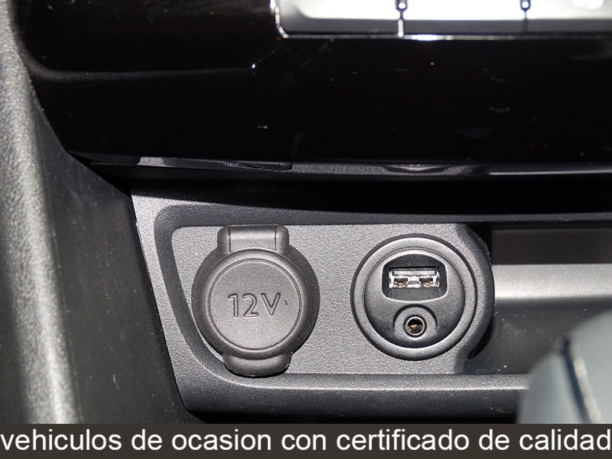 Foto Peugeot 2008 28