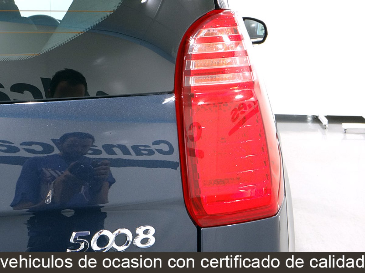 Foto Peugeot 5008 13