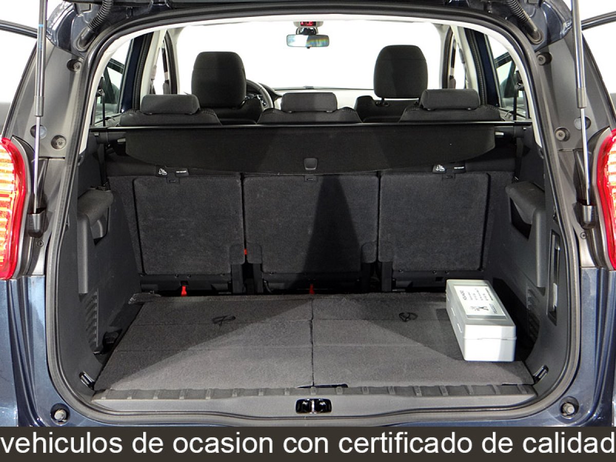 Foto Peugeot 5008 16