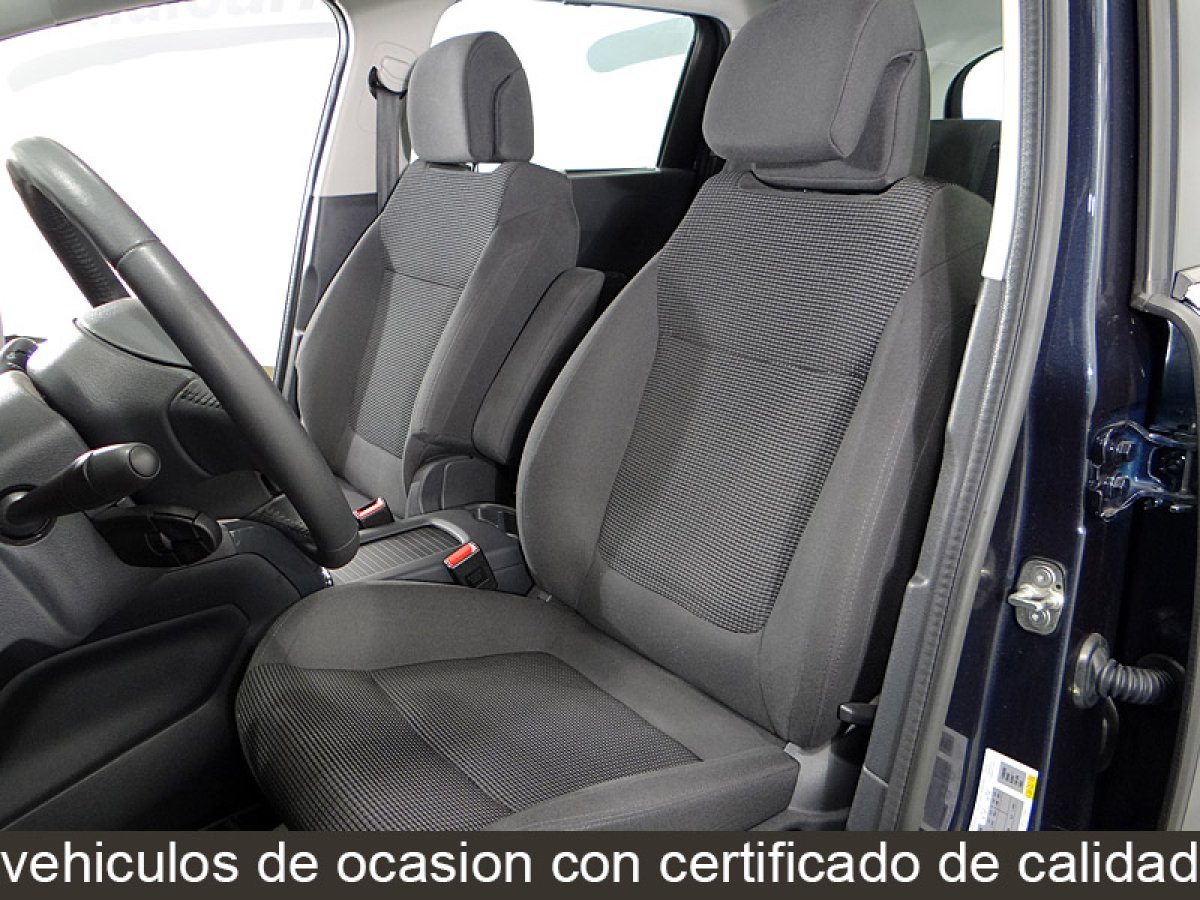 Foto Peugeot 5008 21