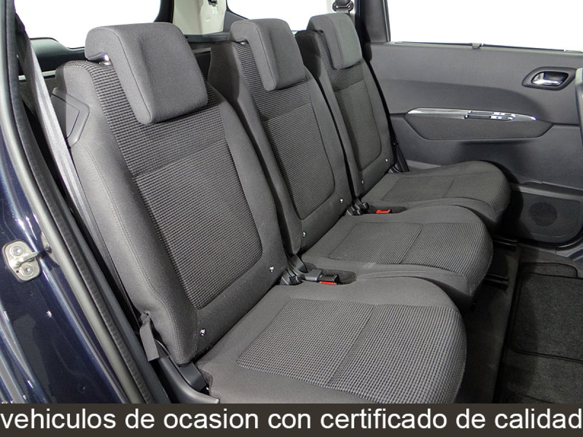 Foto Peugeot 5008 23