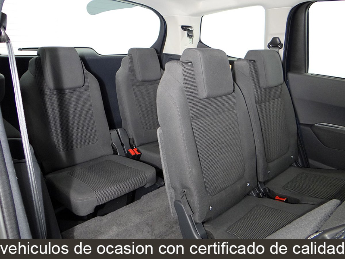 Foto Peugeot 5008 24