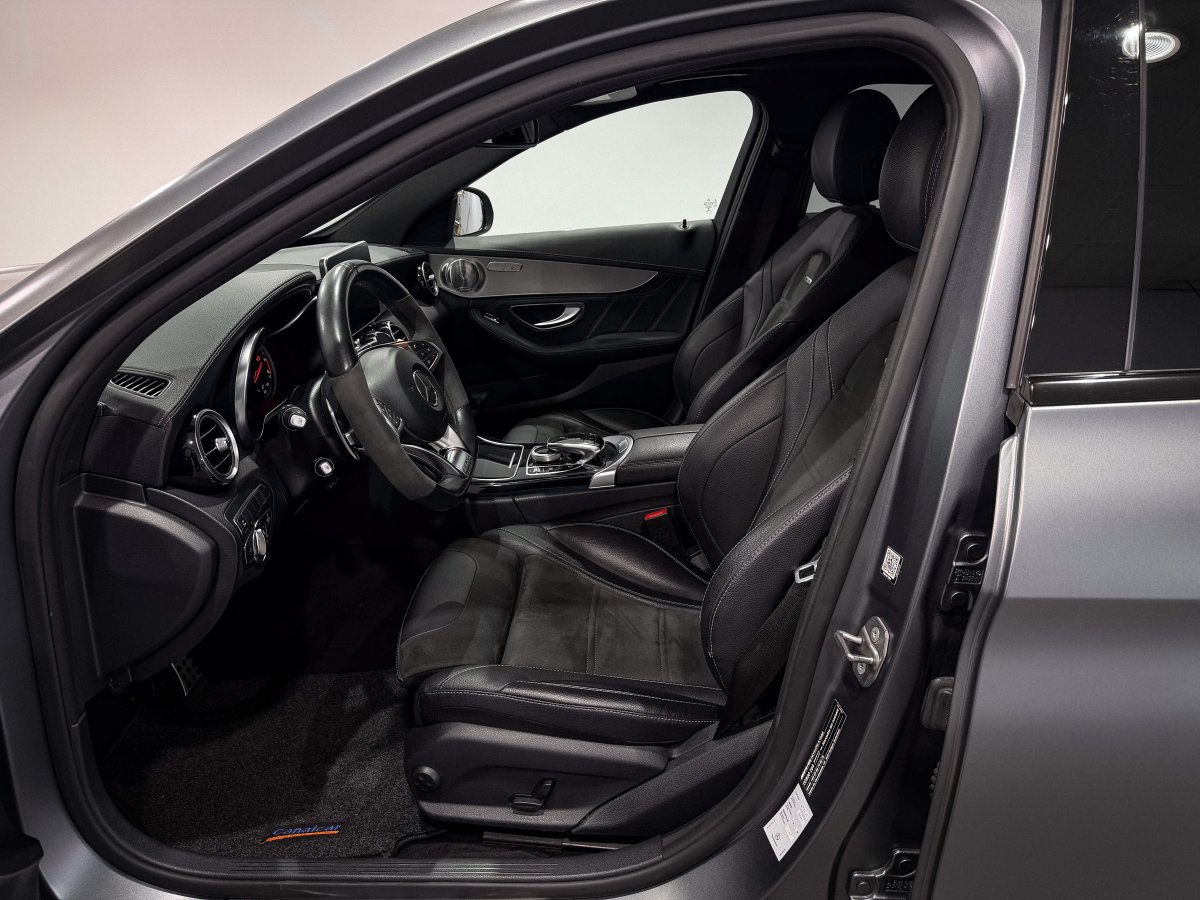 Foto Mercedes-Benz C 10