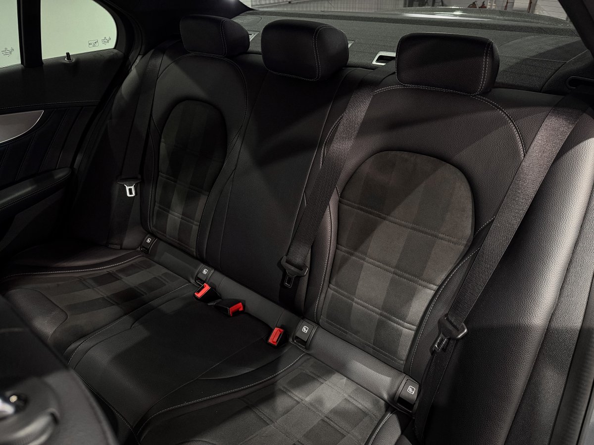 Foto Mercedes-Benz C 12