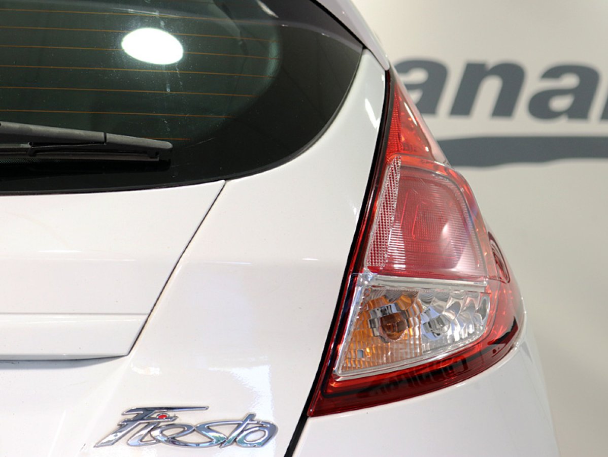 Foto Ford Fiesta 11
