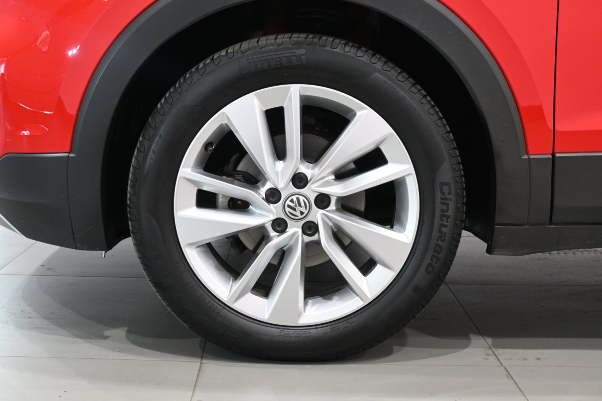 Foto Volkswagen T-Cross 24