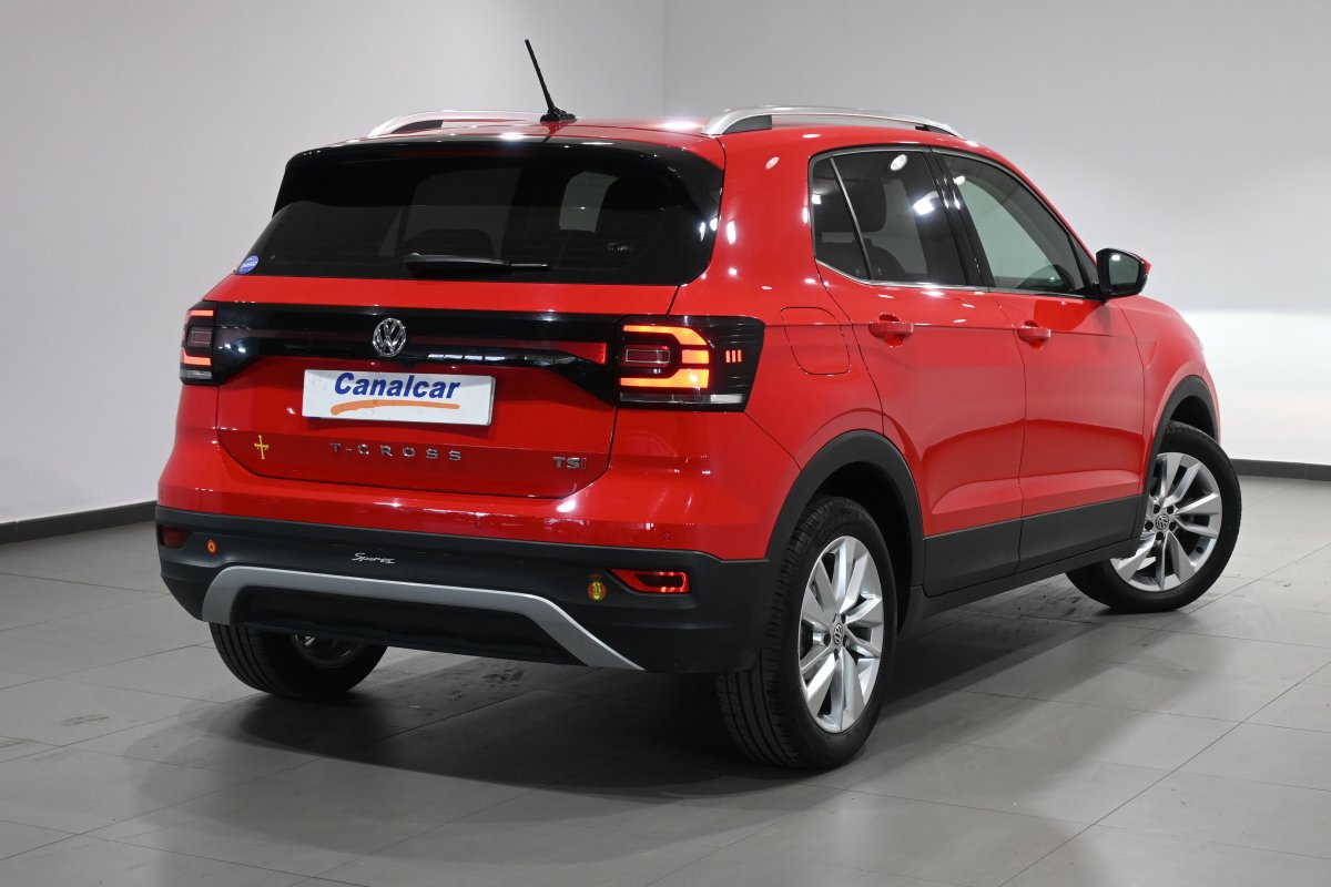 Foto Volkswagen T-Cross 4
