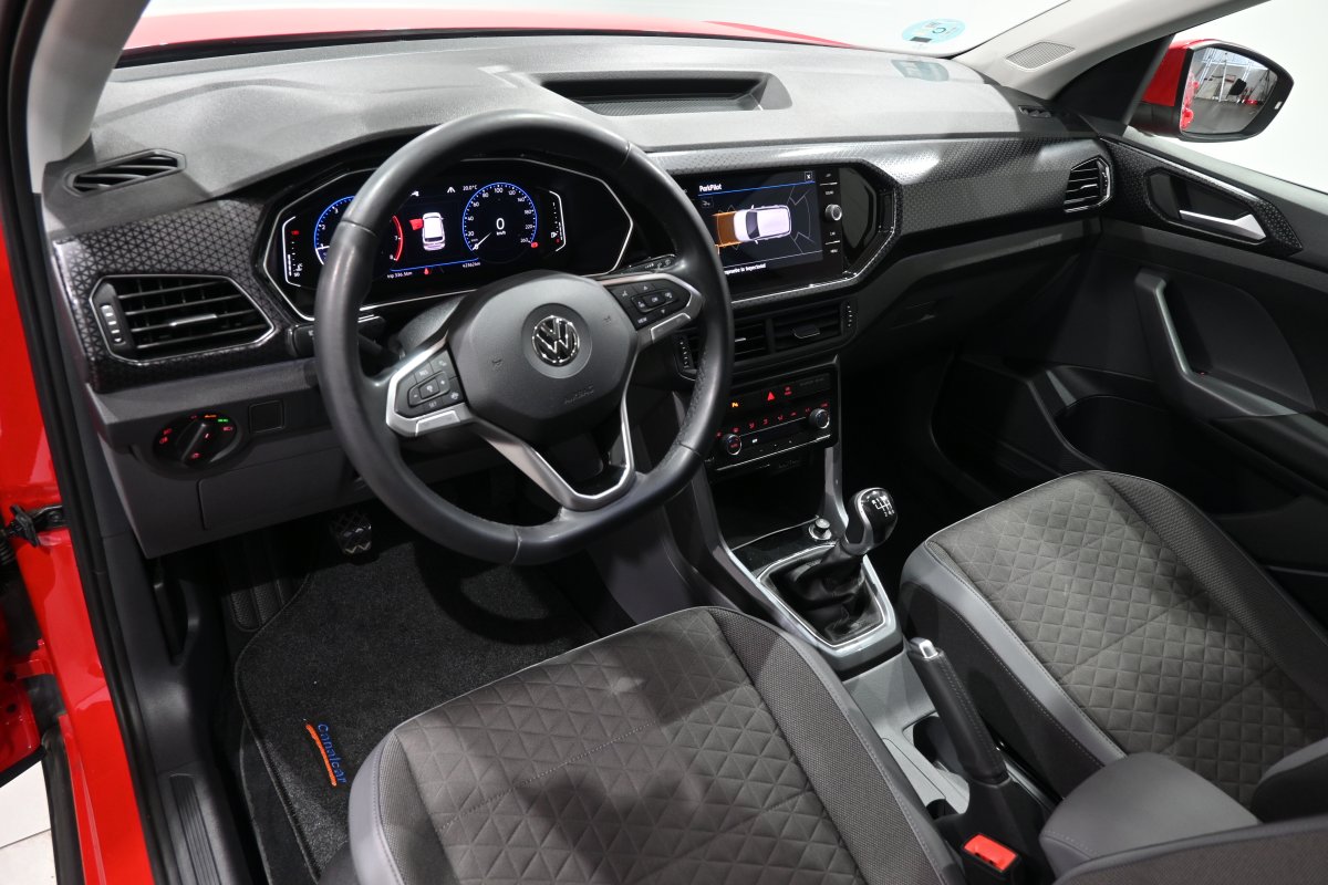 Foto Volkswagen T-Cross 9