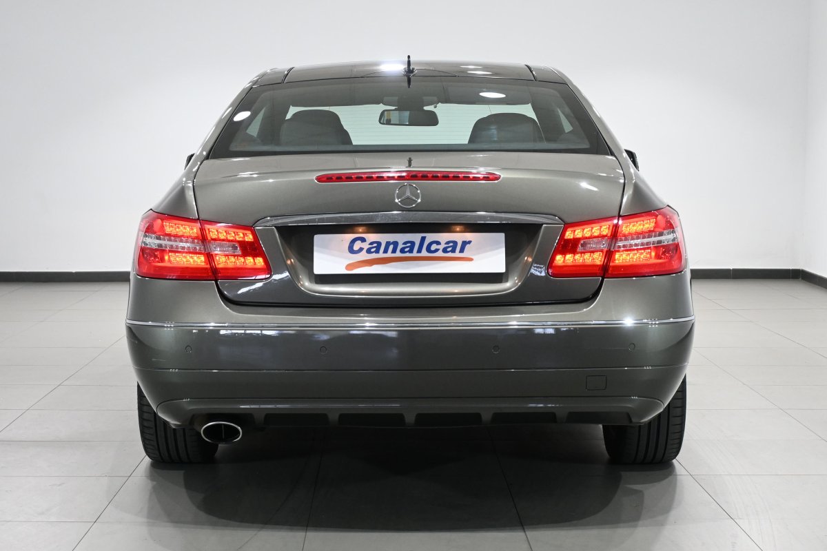 Foto Mercedes-Benz E 5