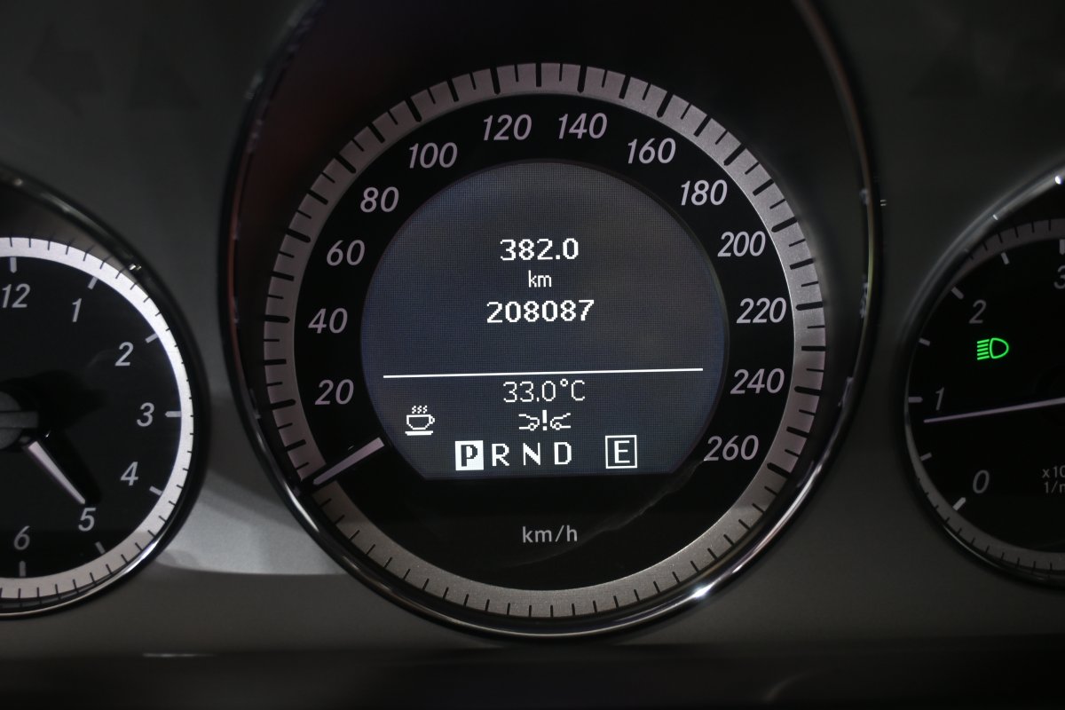 Foto Mercedes-Benz E 12