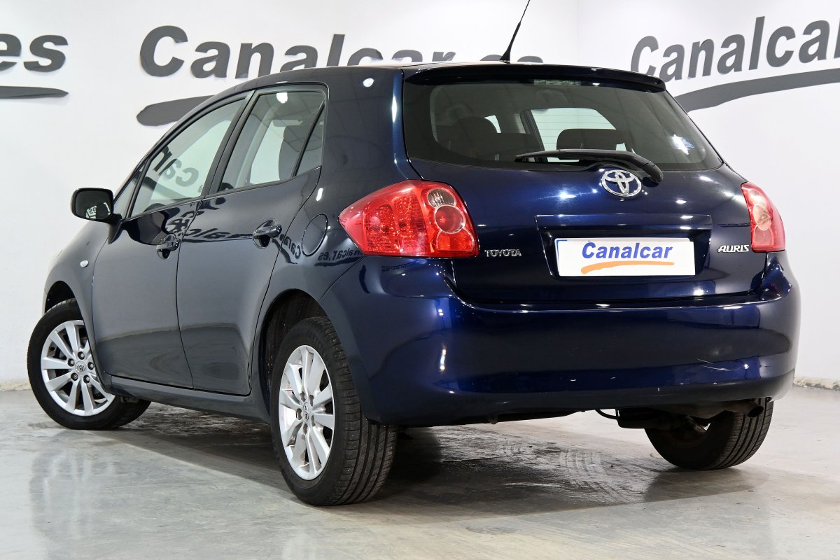 Foto Toyota Auris 7
