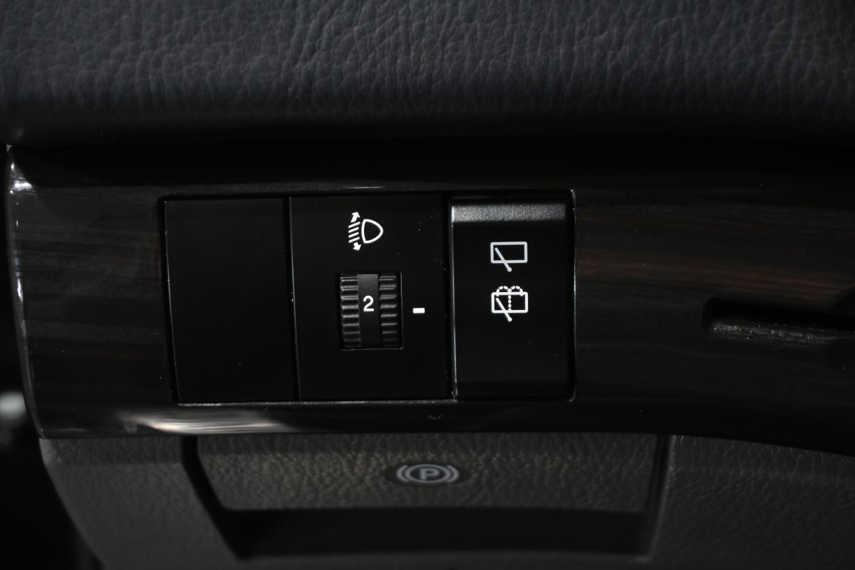 Foto Ssangyong Rodius 26