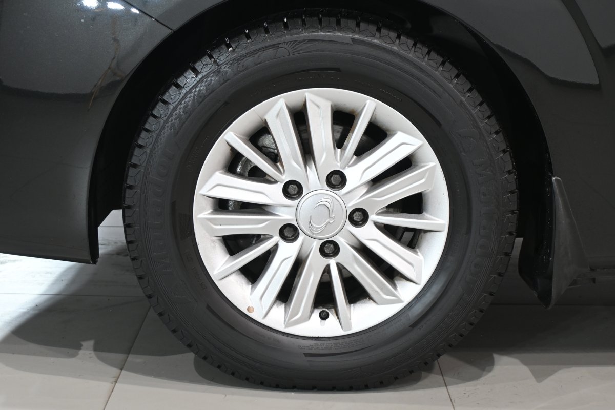 Foto Ssangyong Rodius 29