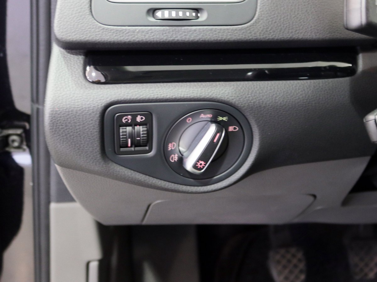 Foto Seat Alhambra 18