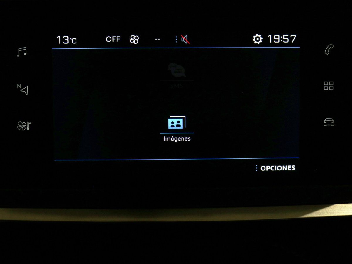 Foto Peugeot 2008 12