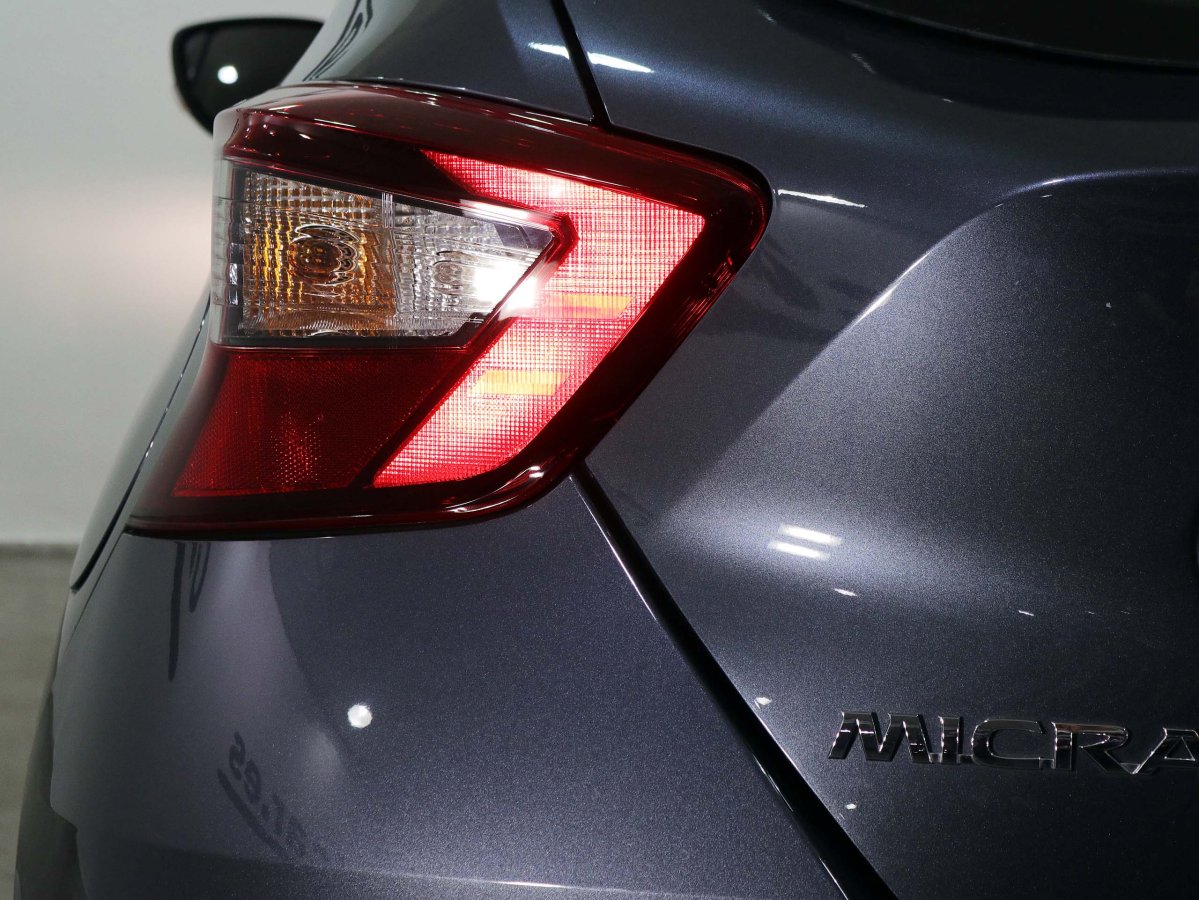 Foto Nissan Micra 9