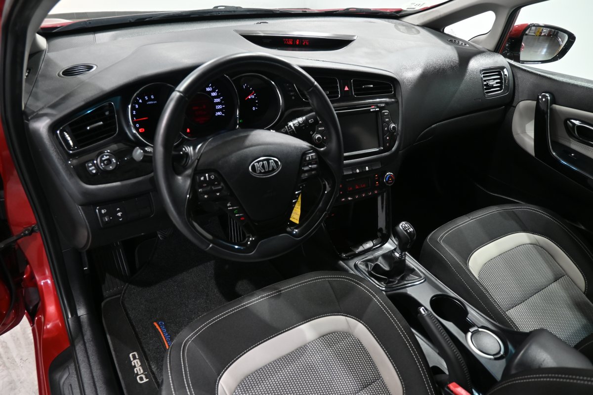 Foto Kia Ceed 9