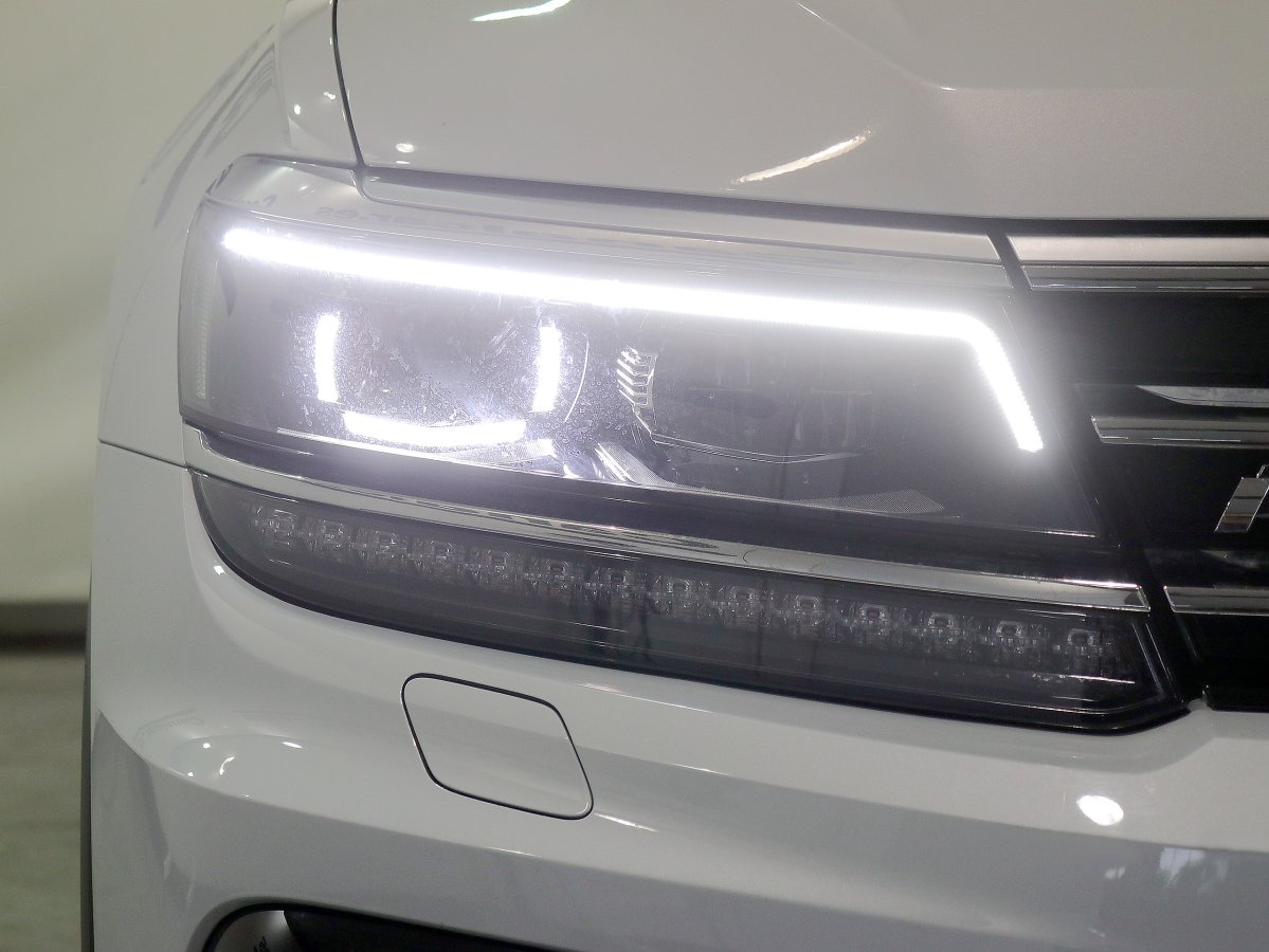 Foto Volkswagen Tiguan Allspace 13