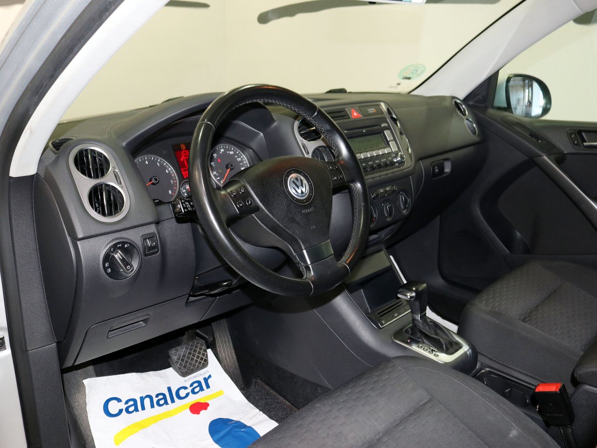 Foto Volkswagen Tiguan 14
