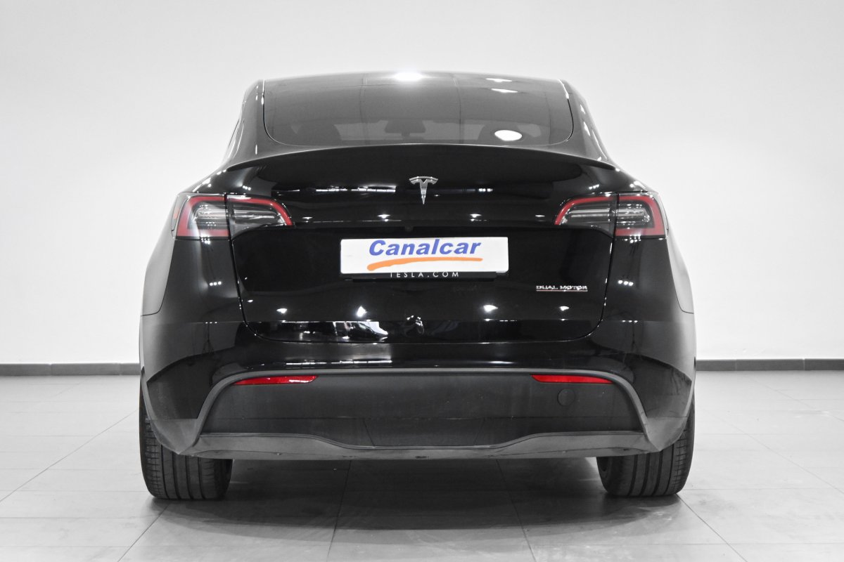 Foto Tesla model 5