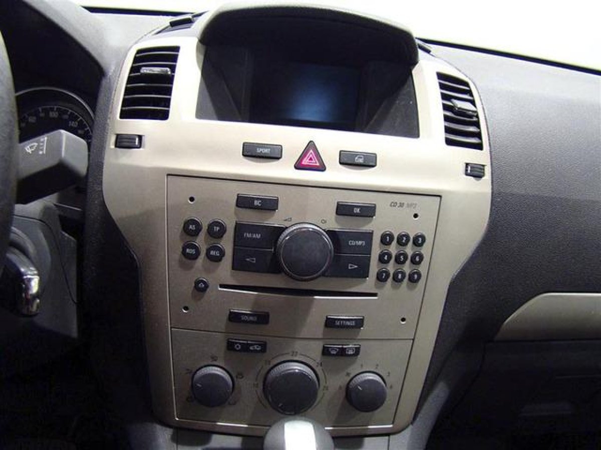 Foto Opel Zafira 12