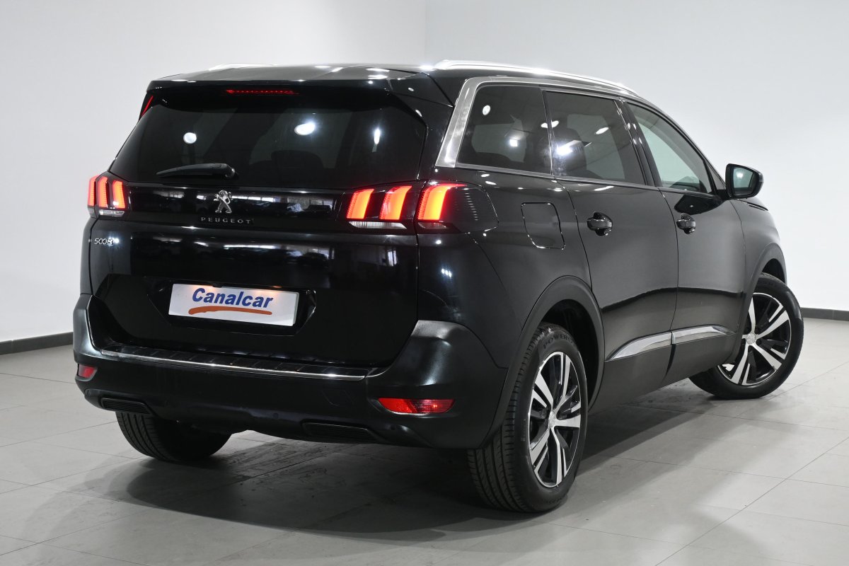 Foto Peugeot 5008 4