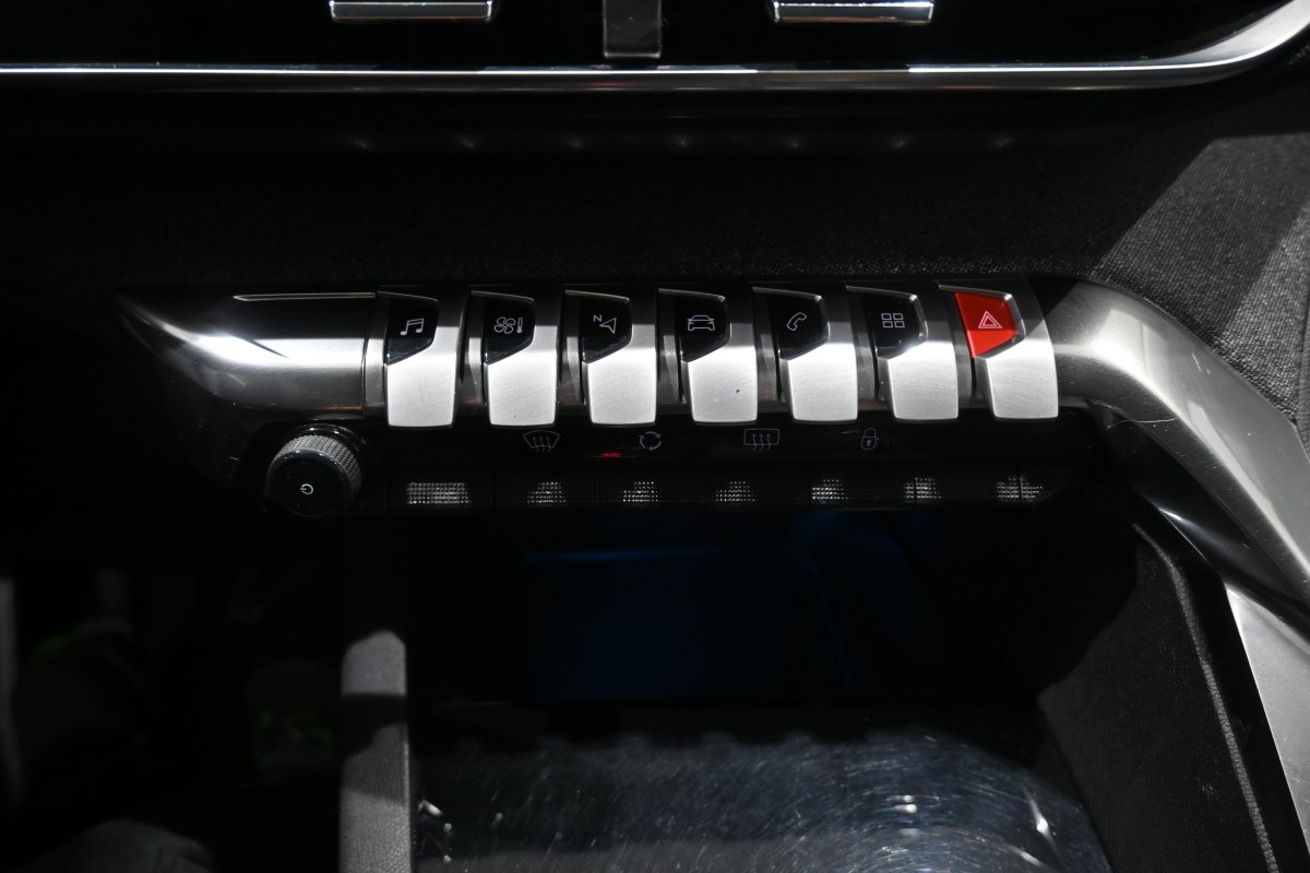 Foto Peugeot 5008 18
