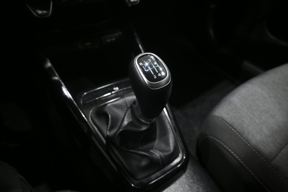 Foto Kia Stonic 20