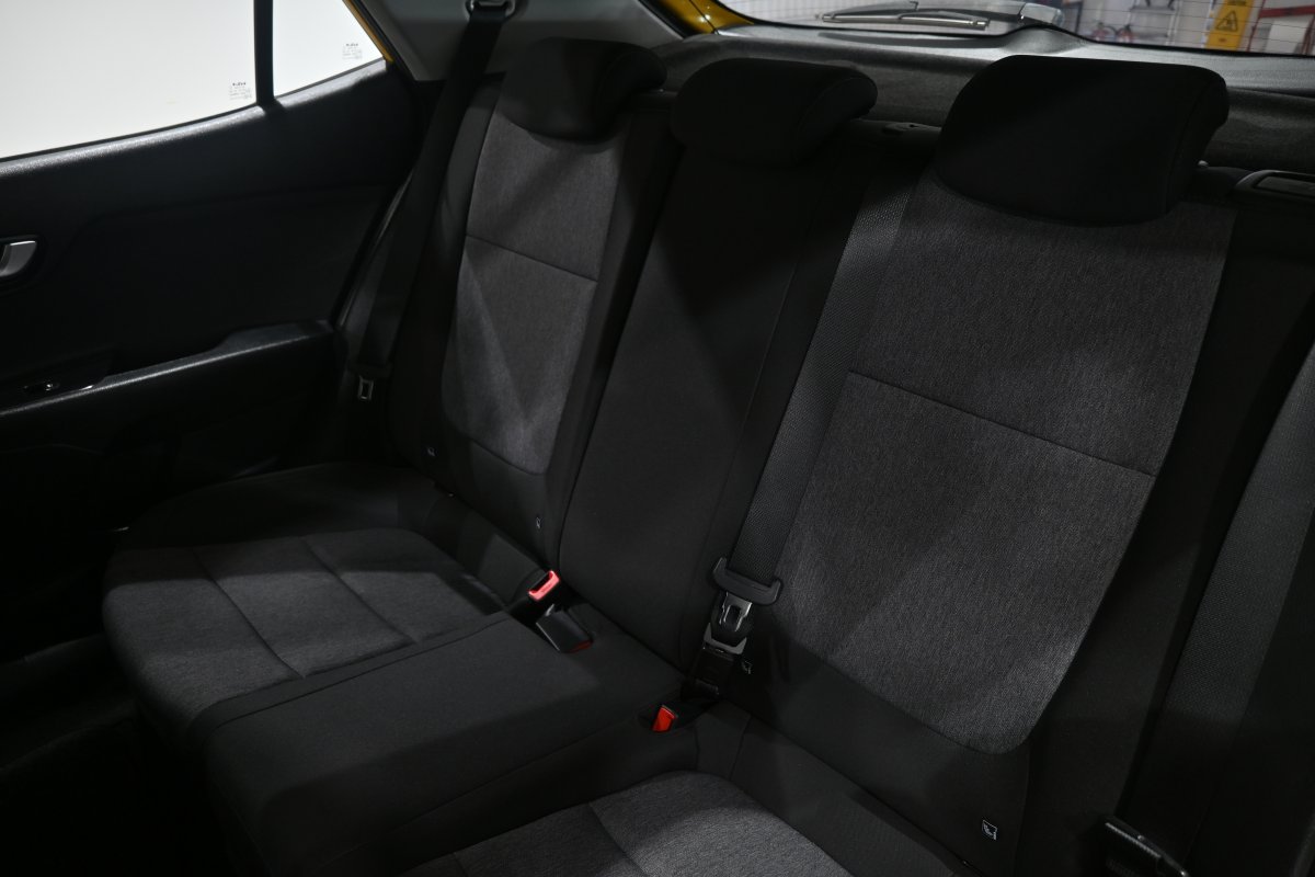 Foto Kia Stonic 12