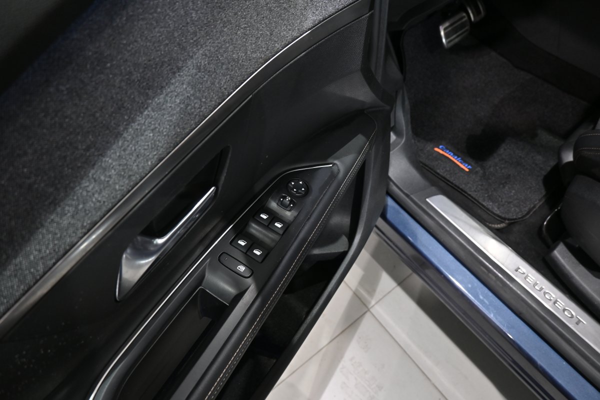 Foto Peugeot 5008 31