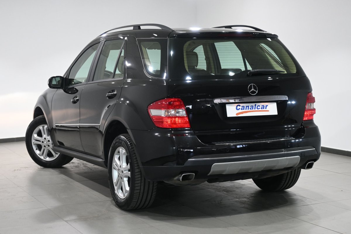 Foto Mercedes-Benz ML 6