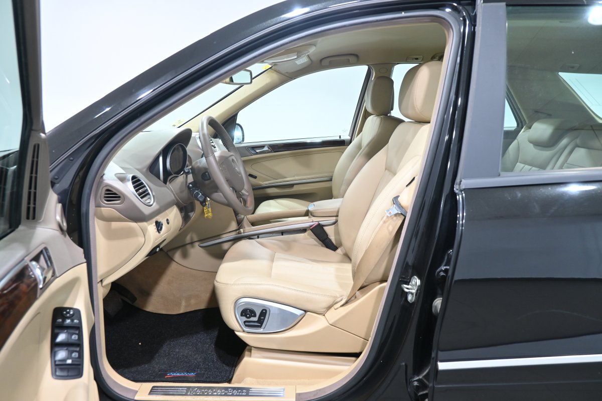 Foto Mercedes-Benz ML 10